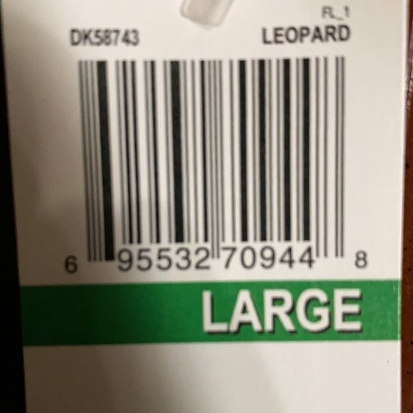 Dress - Picture 4 of 4